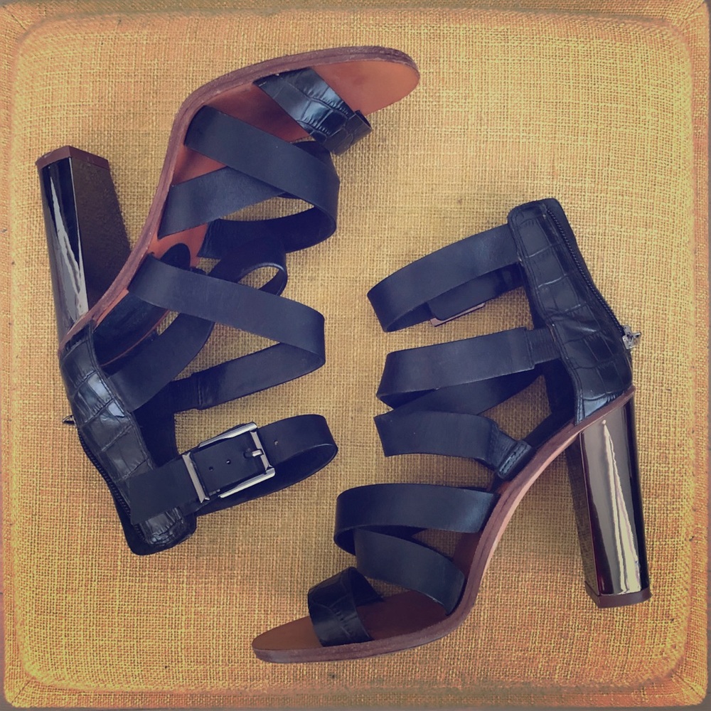 BCBG strappy metallic heels Size 8